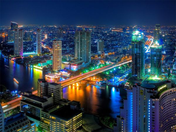 Ville de Bangkok by night